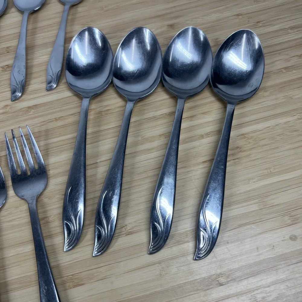 22-piece flatware lot in the Finale pattern by‎ Japan N.S. Co. Stainless Steel